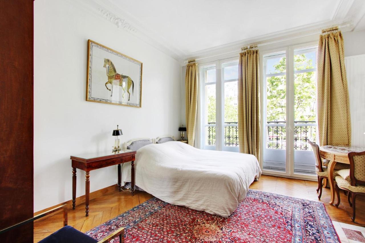 Suite Junior Avec Balcon Et Vue Sur Arc De Triomphe Parijs Buitenkant foto