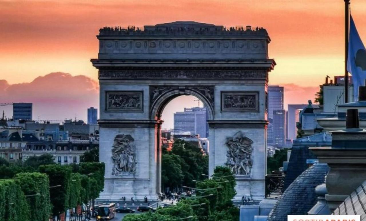 Suite Junior Avec Balcon Et Vue Sur Arc De Triomphe Parijs Buitenkant foto